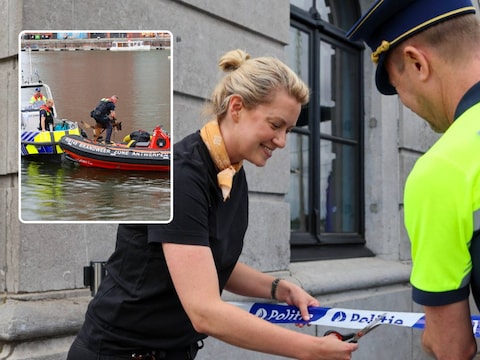 Burgemeester Els van Doesburg (NVA) kwam het (politie)lint doorknippen op de officiele opening. Bijgestaan door Korpschef Serge Muyters, De Job-up van Politiezone Antwerpen verplaatst zich van de grote markt vanaf 1 september naar de Tavernierkaai tegenover het MAS Inzet: Een demonstratie op het water moest kijklustigen warm maken om binnen ook een kijkje te nemen.
