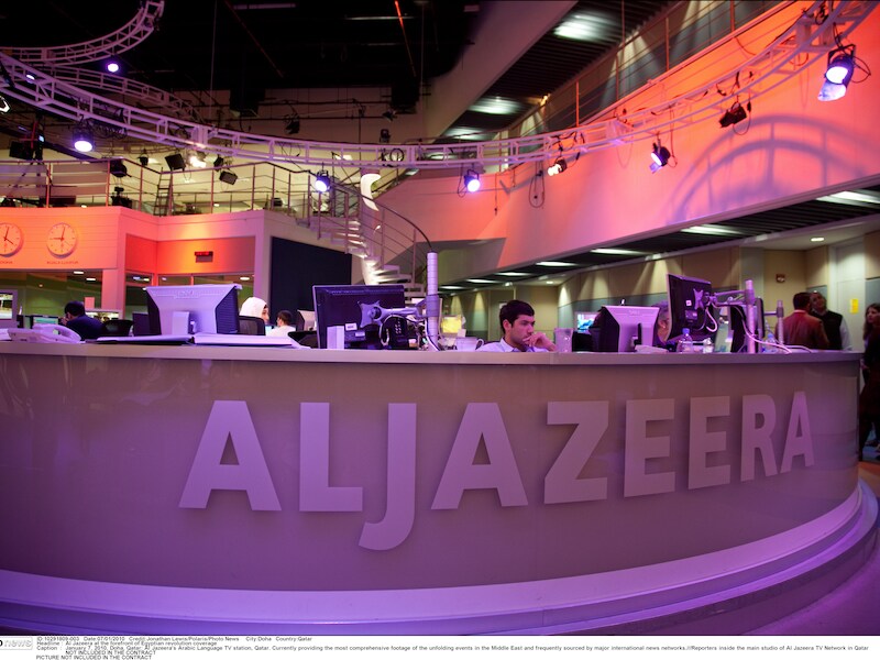 De nieuwe autoriteiten waren niet blij met de manier waarop al-Jazeera over de repressie berichtte.