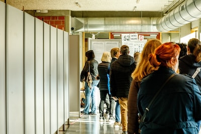 Initiatieven om meer kiezers naar stembus te lokken niet van invloed op opkomstcijfers eerste lokale verkiezingen zonder opkomstplicht