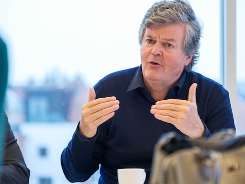 Bart Somers (Anders), de burgemeester van Mechelen, is begin 2024 persoonlijk tussengekomen bij de politie om zijn secretaresse een hogere verloning te bezorgen. 