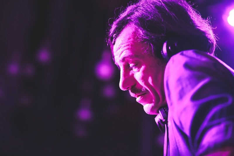 Smos overleed in 2020 op 53-jarige leeftijd. Hij wordt geëerd in de publicatie 'Smos &amp; Baby Bee: Reminiscences of a unique era in Belgian nightlife culture'.