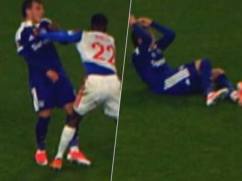 Had Anderlecht hier een penalty verdiend? Clinton Mata (ex-Club) duwt Mihajlo Cvetkovic zonder bal in de buurt zomaar op de grond