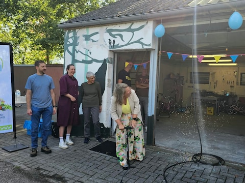 Schepen Mieke Fransen opende de Fietsbieb in Putte feestelijk 