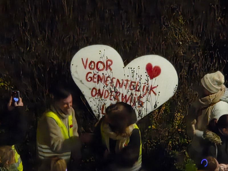 Discussie over toekomst gemeentelijke scholen blijft nazinderen: inwoners verenigen zich in Harten Troef Lille