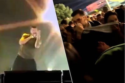 KIJK. Zanger Ricky Martin krijgt traangas naar hem gespoten tijdens optreden