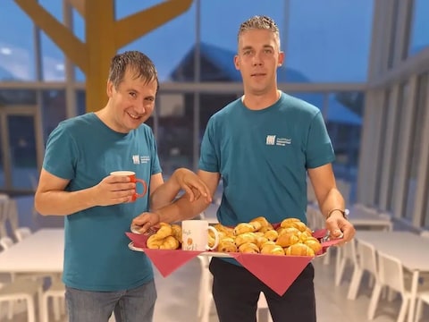 Koffiekoeken voor ouders en grootouders in Klim-Op Zandbergen.