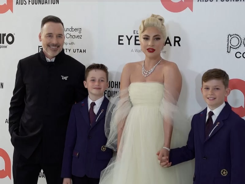 Elton Johns zoontjes na lange tijd weer gespot op Oscarfeest, aan de zijde van meter Lady Gaga