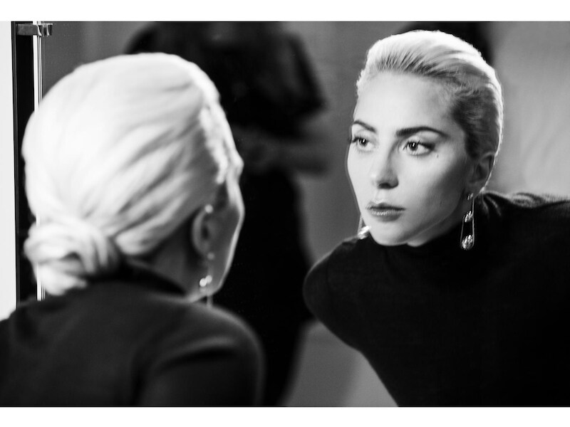 Lady Gaga hier te zien in de campagne van Tiffany & Co.