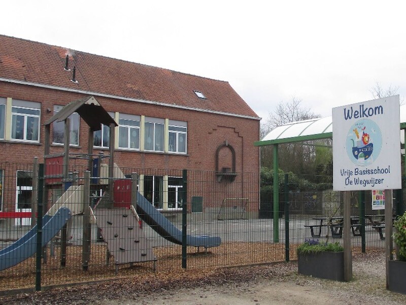 Veiligheid basisschool De Wegwijzer onder de loep: “Eenrichtingsverkeer en extra controle worden onderzocht”