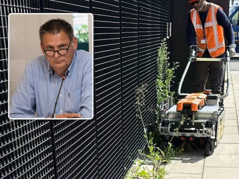 “Door op deze manier onkruid te verdelgen, zijn we voorlopers”, zegt milieuschepen Peter Vanderstuyf.