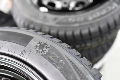 Zijn winterbanden verplicht? Kosten ze meer dan allseason banden? En wat met je veiligheid?