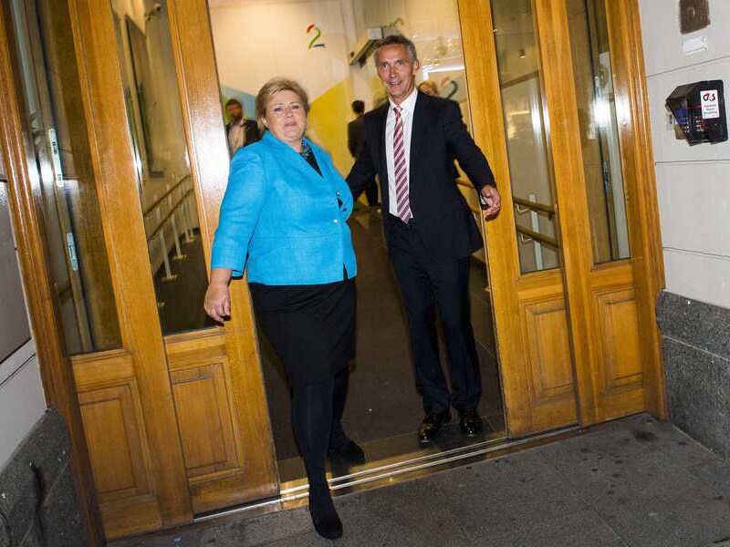 Oppositieleider Erna Solberg en premier Jens Stoltenberg.
