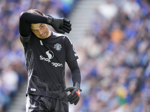 LIVE. Schrikken voor Senne Lammens: Thierno Barry kopt zeldzame kans voor Everton niet eens zo hoog over