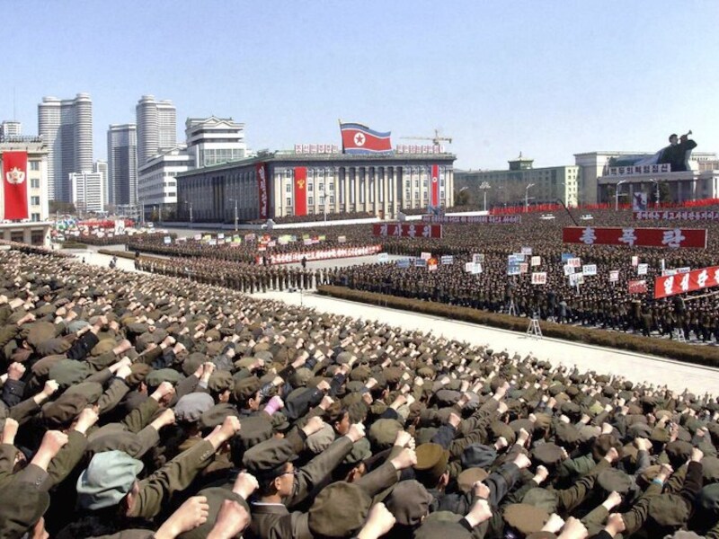Eerder vandaag demonstreerden Noord-Koreanen in Pyongyang om hun leider te steunen.
