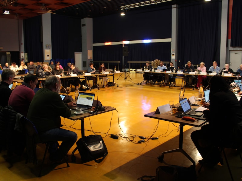Nieuwe afvalcontainers en prijsstijgingen zorgen voor discussie in Harelbeke: “50 procent duurder en het wordt doorgerekend aan de burger”