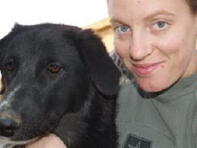 Sergeant Gwen Beberg wil er alles voor doen om herenigd te worden met Ratchet