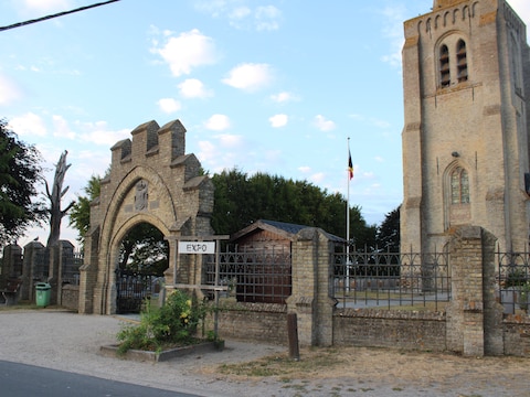Het kerkje van Oeren is een geliefde locatie voor tentoonstellingen.