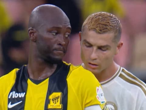 KIJK. Spieken en nog verliezen: Cristiano Ronaldo gaat viraal met opmerkelijke actie