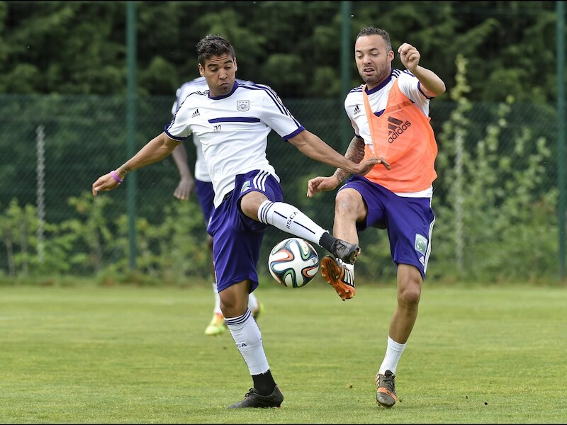 Ronald Vargas en Demy de Zeeuw samen in actie op training
