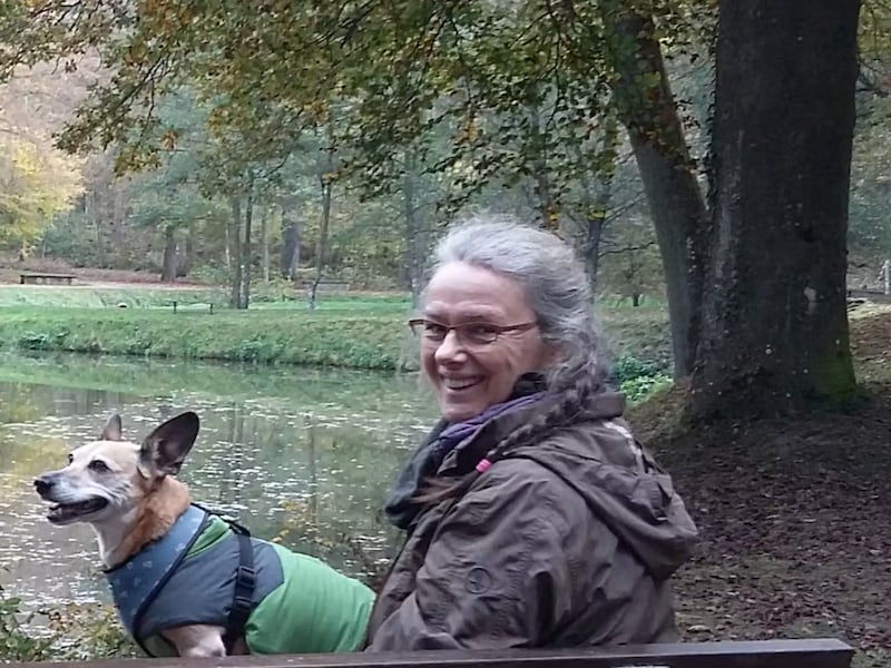 Hannah schrijft gedichten. 