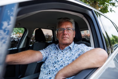 EXCLUSIEF. Dirk (65) kreeg factuur van 2.500 euro voor krasjes op zijn bedrijfswagen, experts waarschuwen: “Leasemaatschappijen worden strenger”