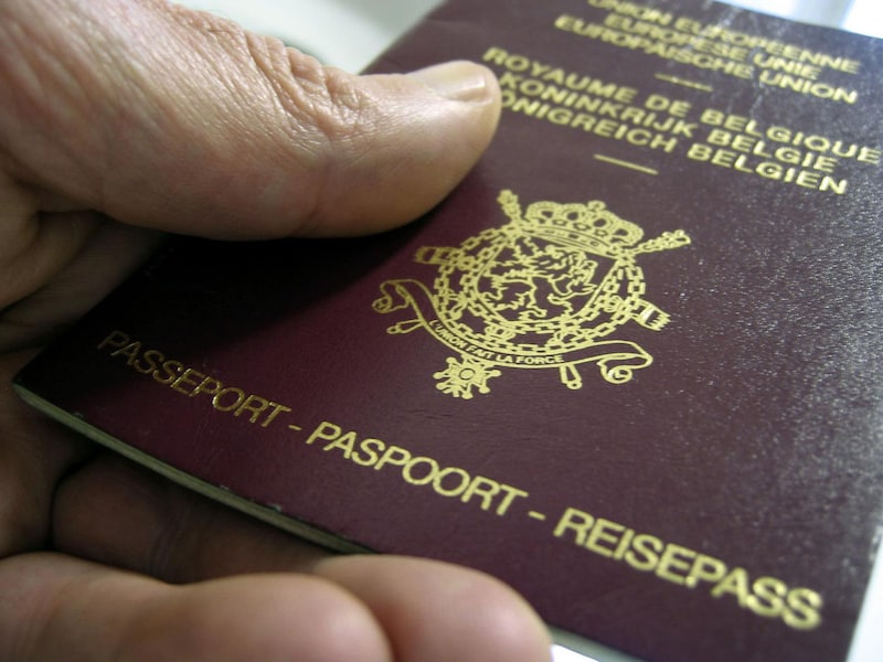 Man voor de rechter nadat hij EU-kaart aanvraagt met vals Portugees paspoort: “Hij dacht dat het geldig was”