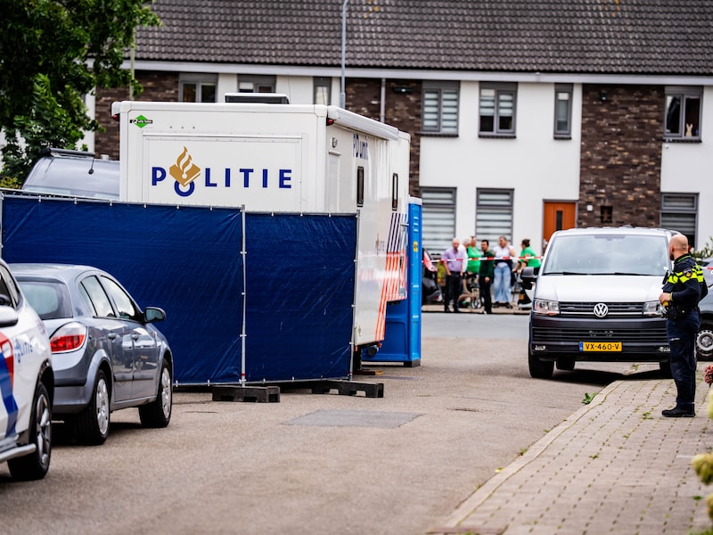 Jongen (12) dood teruggevonden in Nederlandse woning, volwassene in huis aangehouden