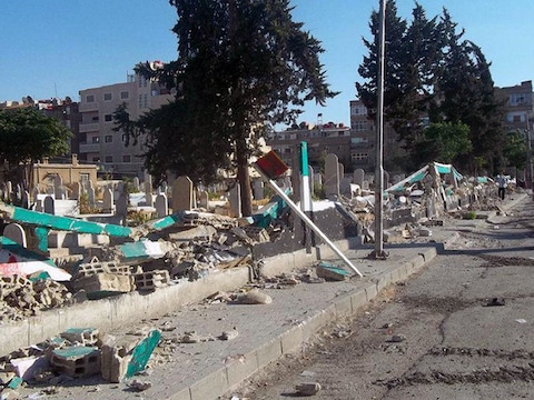 Op 7 juli werd een kerkhof in Daria, ten zuiden van Damascus, gebombardeerd.