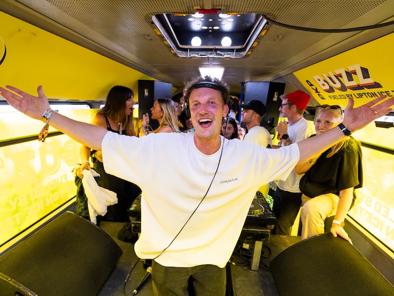 Wout ‘De mol’ Calluy staat als C-Man op Pukkelpop en breekt Buzz af: “De kleinste stage, maar wel de zotste”