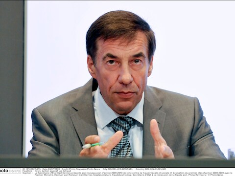 Het kabinet van staatssecretaris voor Fraudebestrijding Carl Devlies werkt aan het dossier.