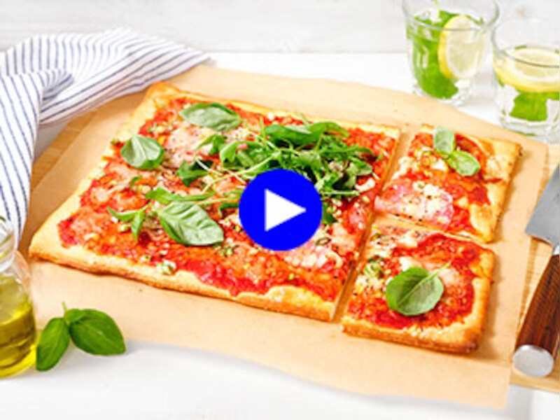 Geen houtskooloven? Bak je pizza krokant op de barbecue 
