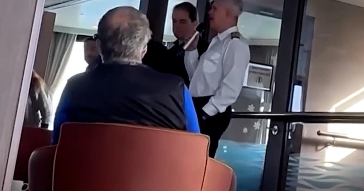 Beelden opgedoken die tonen hoe kapitein op cruiseschip eerste sterfgeval bekendmaakt