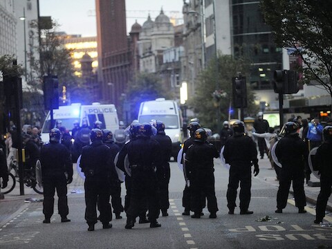 Nabij Birmingham was het omstreeks 19 uur al onrustig.