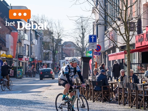 De Boomstraat mag van jullie vaker omgetoverd worden tot een avondmarkt.