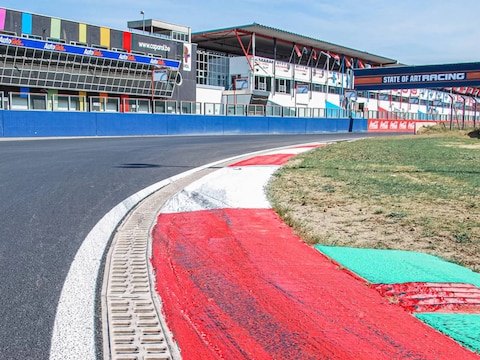 Archiefbeeld. Op het circuit in Zolder is maandag een 52-jarige Nederlandse motard ten val gekomen en overleden.