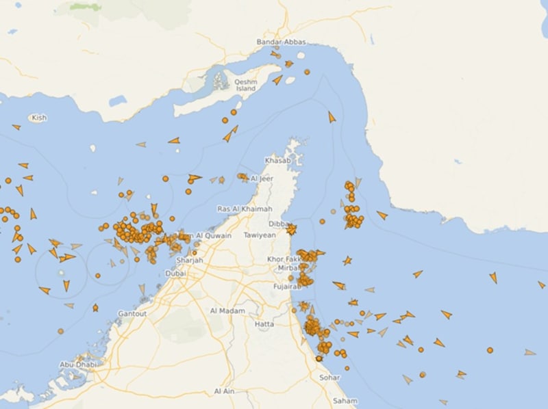 tientallen-tankers-liggen-compleet-stil
