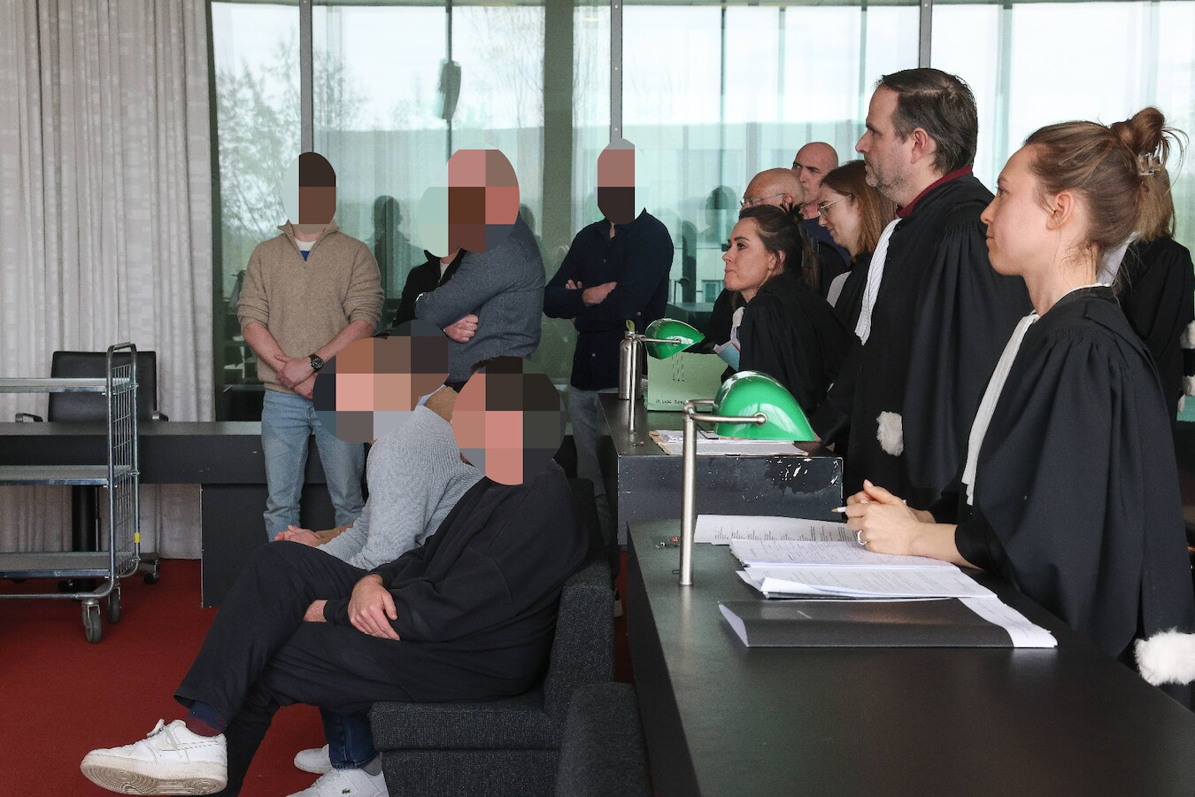 EXCLUSIEF. “Dit was privé.” Van moord verdachte Hilde R. (39) eist 250. ...