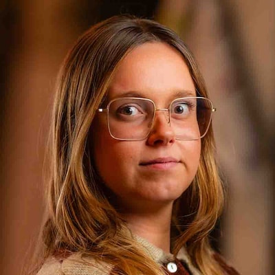 Yana Espenhout