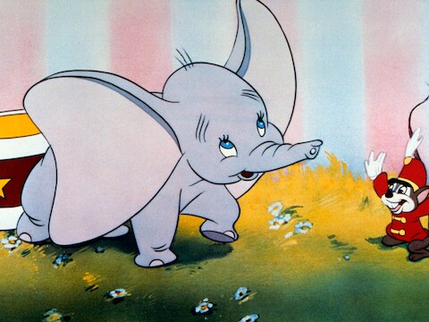 PETA vraagt Tim Burton happy end aan 'Dumbo' te breien | Weer ...