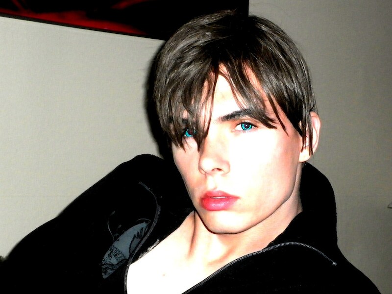De politie verspreidde deze (aan de ogen bewerkte) foto van Luka Rocco Magnotta.