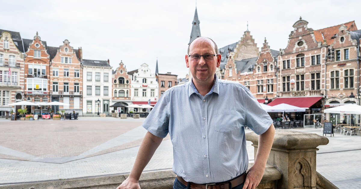 Reuzenommegang Katuit wordt één groot feest: “Kermissfeer rode draad ...