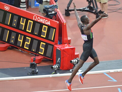 Rudisha won olympisch goud in een wereldrecord
