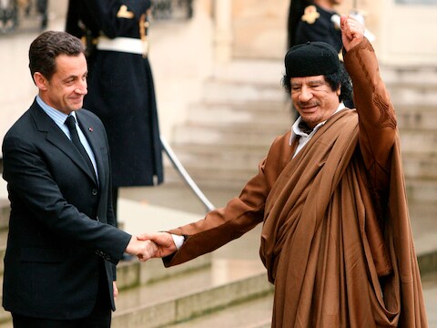 Sarkozy ontving in 2007 Kadhafi op het Élysée.