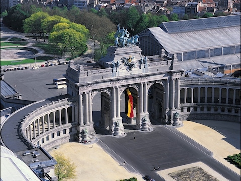 De originele triomfboog in het Jubelpark te Brussel.