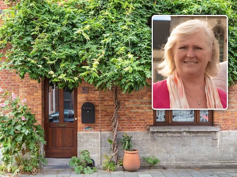 Gemeenteraadslid Anneke Luyckx (inzet) stelde voor om een geveltuintjeswedstrijd te organiseren. Foto: themabeeld