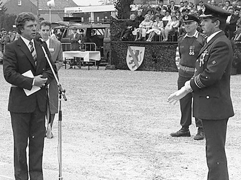 Peer viert 40 jaar peterschap over vliegbasis Kleine-Brogel