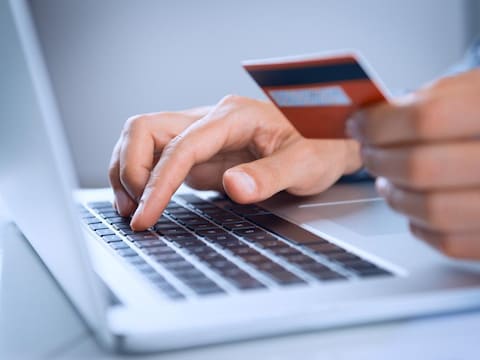 Kredietkaarten worden steeds meer gebruikt voor het afhandelen van online aankopen.