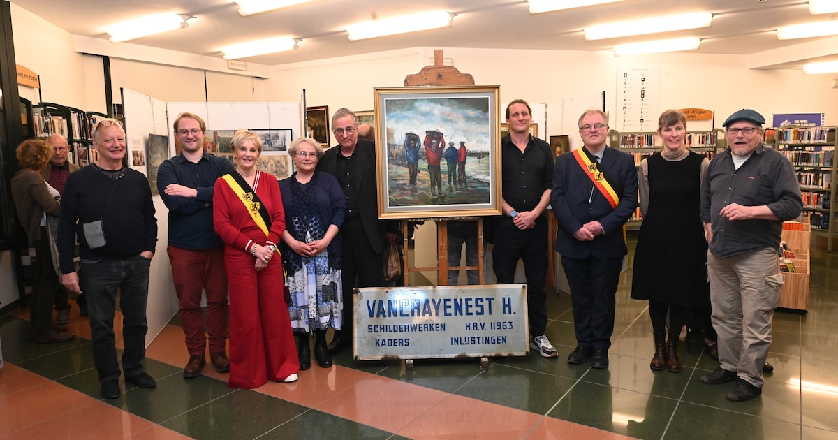 Nieuwpoort ziet zijn archief groeien met schilderijen die het verleden van de kuststad tonen