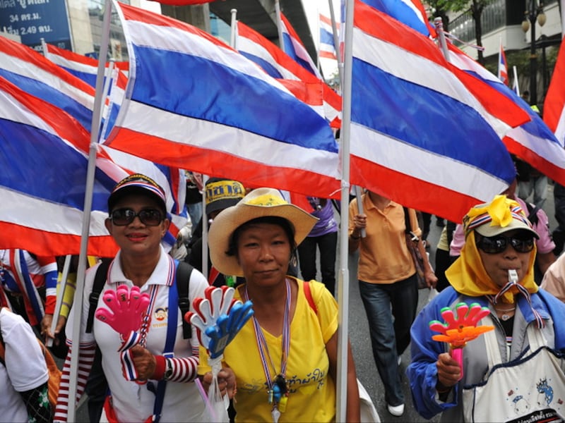 Betogers trokken ook vandaag de straten op in Bangkok, de dag voor de geplande verkiezingen.