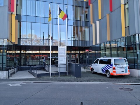 Het gerechtsgebouw in Aalst, waar de man maandag voor de politierechtbank verscheen.